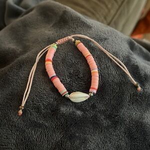 Beachy puka she’ll bracelet